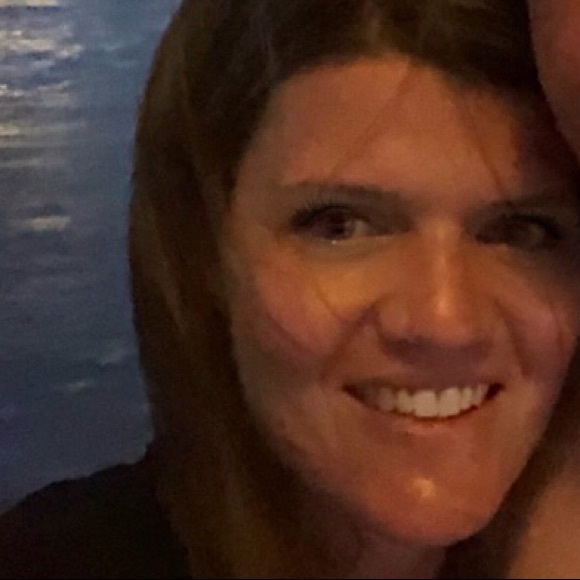 Meet your Posher, Elizabeth - Picture 1 of 1